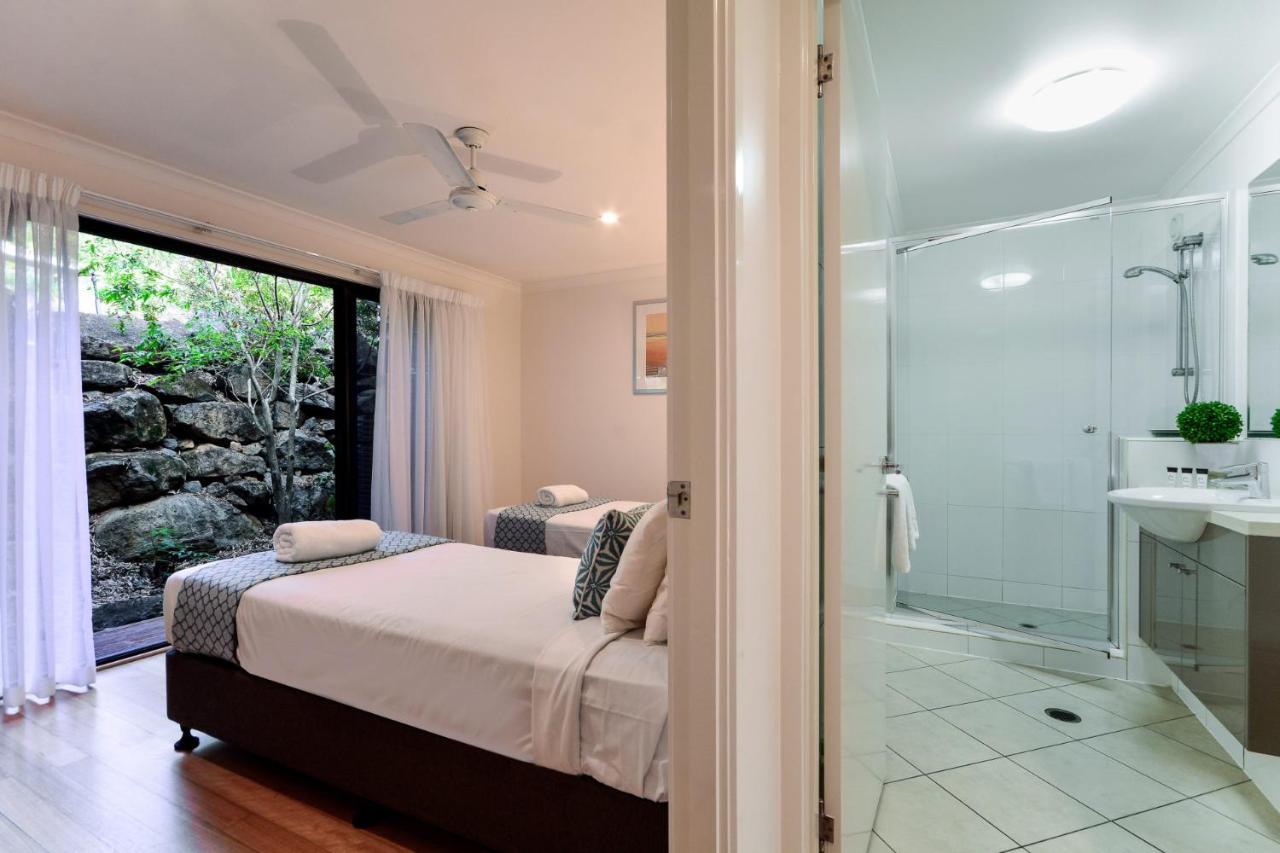 Shorelines 31 Renovated Upmarket Two Bedroom Apartment With Ocean Views And Buggy Hamilton Island Exterior photo