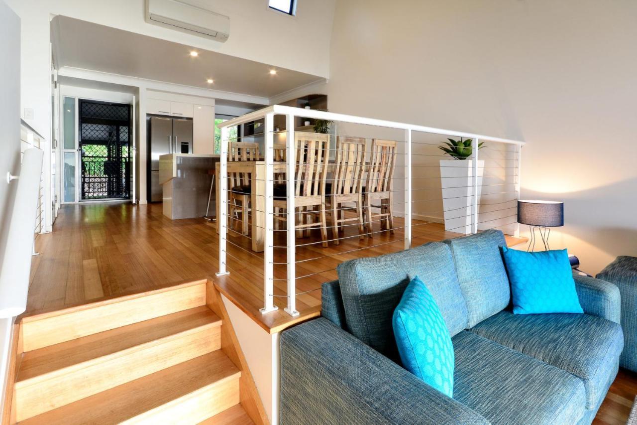 Shorelines 31 Renovated Upmarket Two Bedroom Apartment With Ocean Views And Buggy Hamilton Island Exterior photo